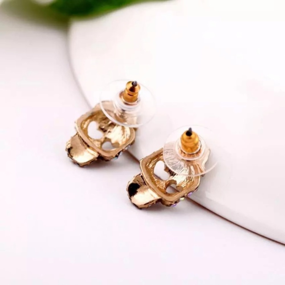 Rhinestone Skull & Rose earrings gold tone fashion jewelry NEW - Picture 4 of 4